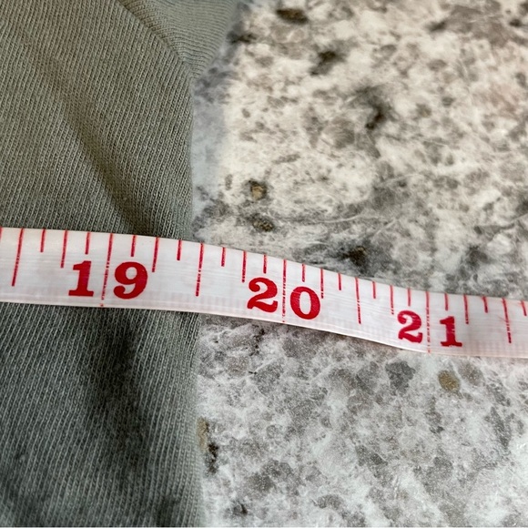 Olive Green Short Sleeve Crew Neck Tee Santa Barbara Women’s Medium Fits - Picture 6 of 7